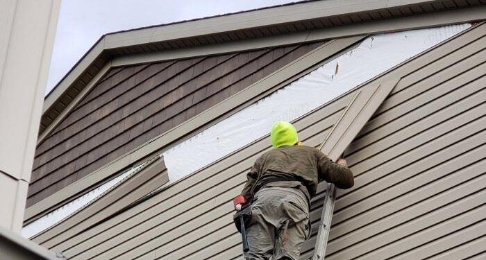 Siding Repair | Roof Gurus